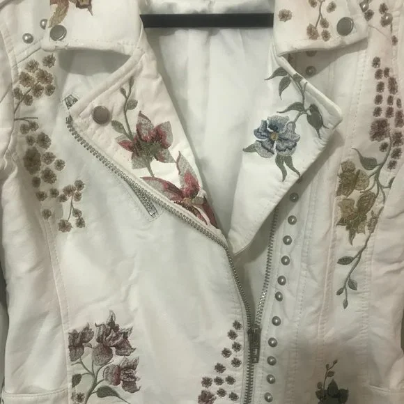 FAUX WHITE EMBROIDERED LEATHER JACKET - Picture 2 of 7